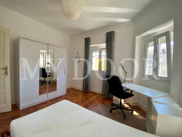 Quarto alugar em Santiago Dos Velhos, Lisboa