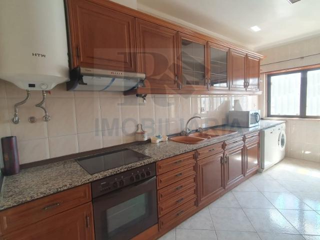 Apartamento alugar em Real Forte, Santiago Dos Velhos