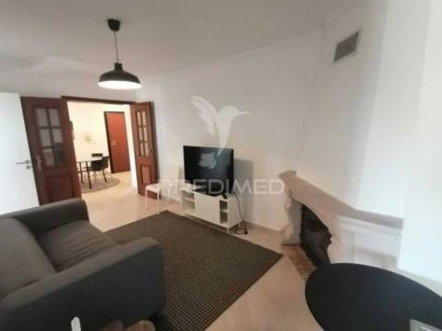 Quarto alugar em Moita
