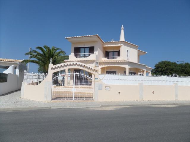 Casa alugar em Albufeira e Olhos de Água, Albufeira