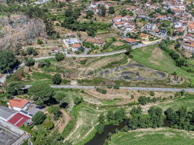 Terreno alugar em Bitarães, Porto