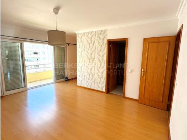 Apartamento alugar em Visconde da Luz, Cascais