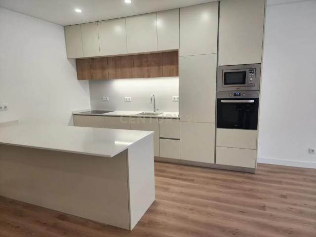 Apartamento alugar em Troino, Setúbal