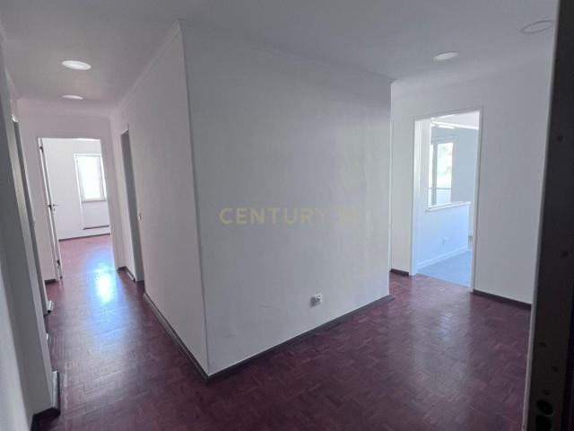 Apartamento alugar em Setúbal