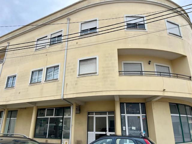 Apartamento alugar em Marinha Grande, Leiria