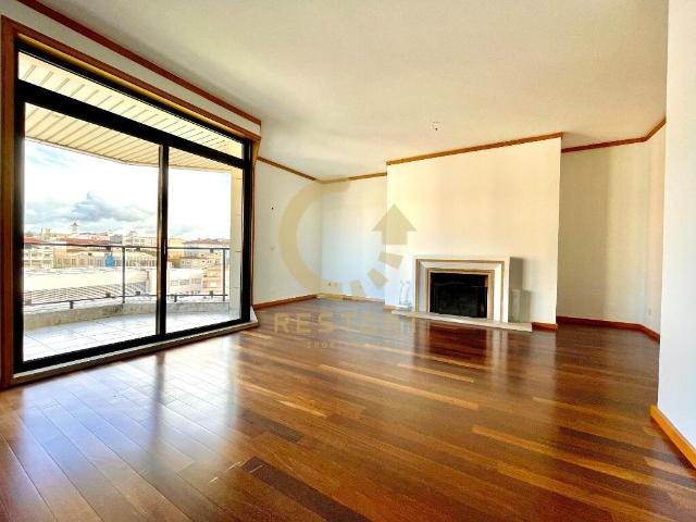 Apartamento alugar em São João Da Madeira, Aveiro