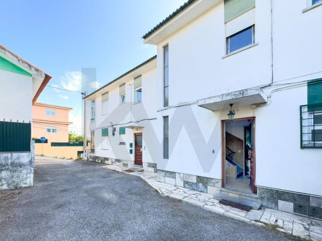 Apartamento alugar em São Domingos De Rana, Tires