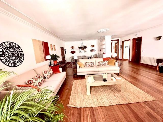 Apartamento alugar em Misericórdia, Lisboa