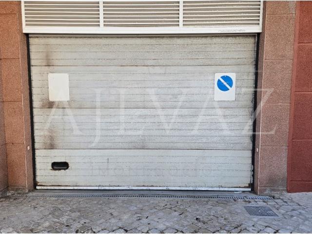 Garagem alugar em Sines, Setúbal