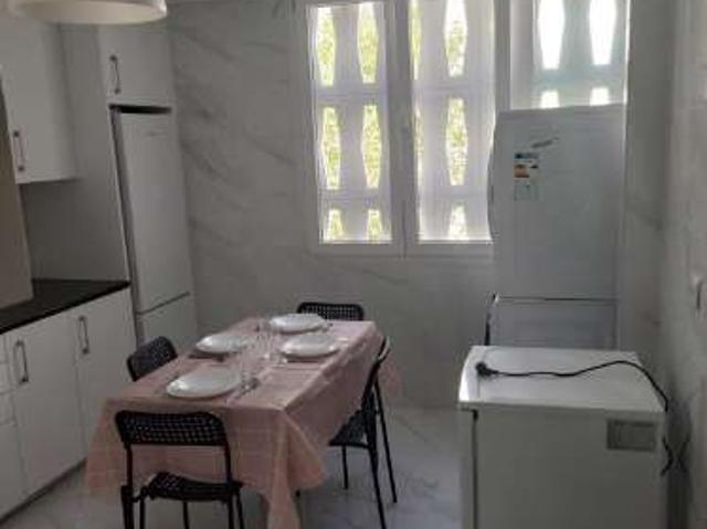 Quarto alugar em Santiago Dos Velhos, Lisboa