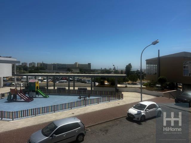 Apartamento alugar em Bairro dos Lóios, Lisboa