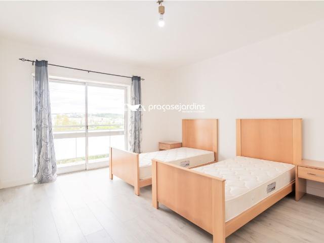 Apartamento alugar em Guimarota, Leiria