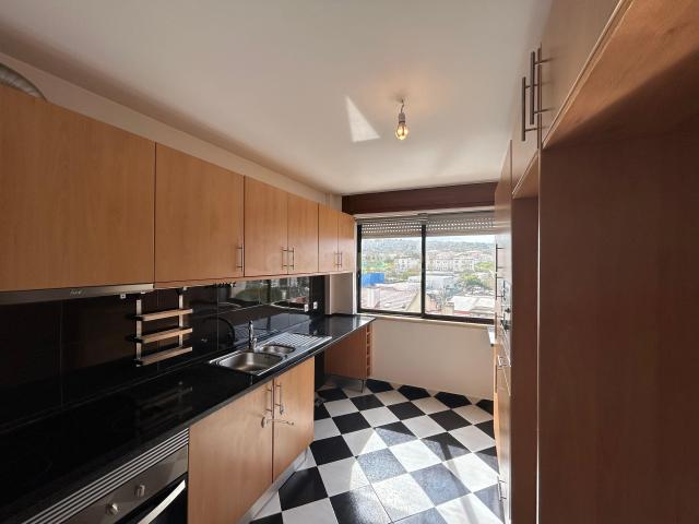 Apartamento alugar em Benfica, Lisboa