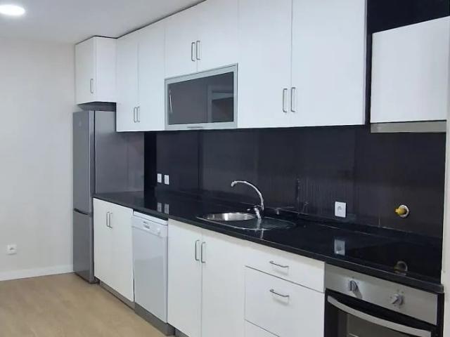 Apartamento alugar em Porto, Alto da Costa