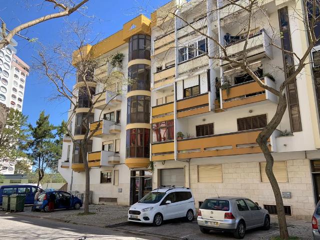 Apartamento alugar em Ginjal, Almada