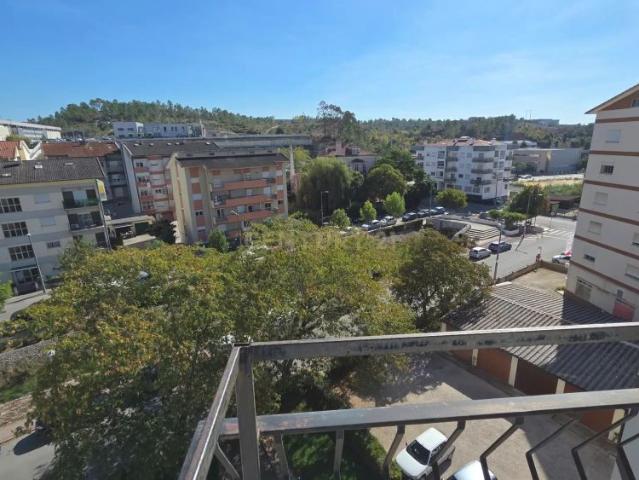 Apartamento alugar em Eiras e São Paulo de Frades, Coimbra