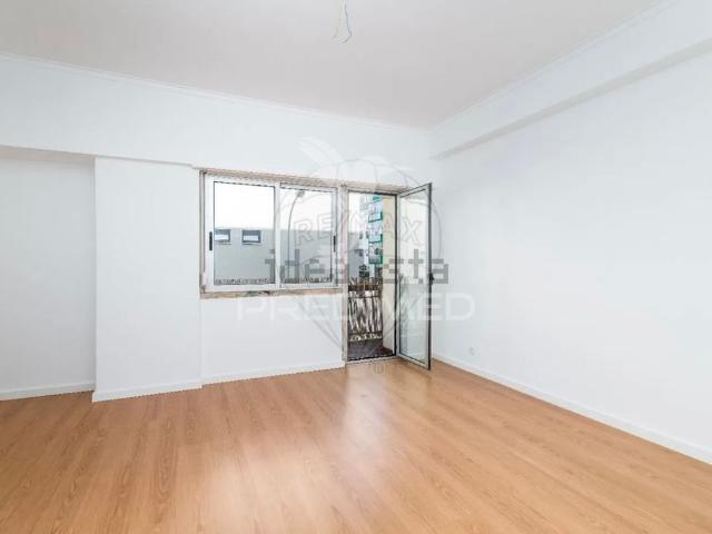 Apartamento alugar em Nova Oeiras, Oeiras