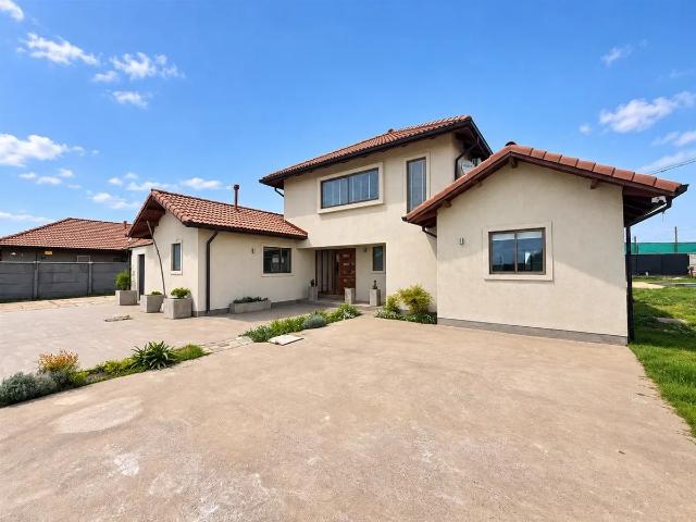 Casa en arriendo en Esmeralda, Talca