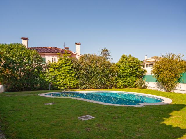 Casa alugar em Santo Amaro de Oeiras, Oeiras