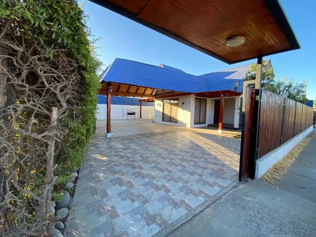 Casa en arriendo en Santa Mónica, Curicó