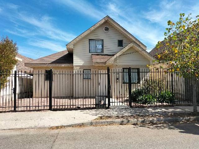 Casa en arriendo en Tiltil, Metropolitana