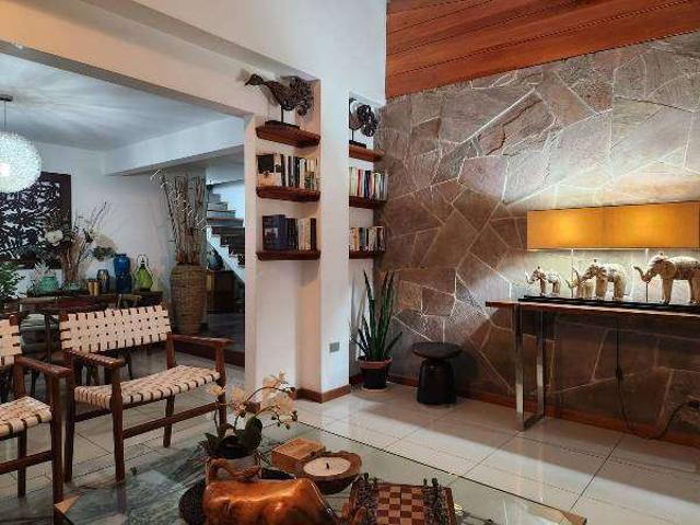 Arriendo casa amoblada y equipada en entrada Azapa de 200 m