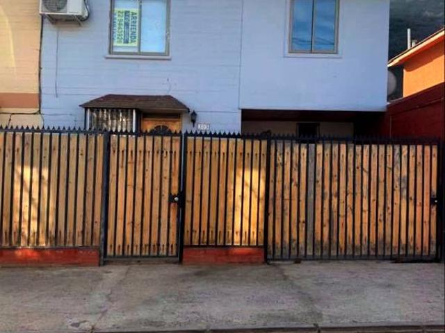 Casa en arriendo en La Aurora, Metropolitana