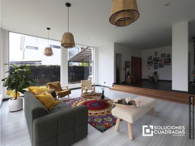 Casa en arriendo en Cerros del Virrey, Briceño