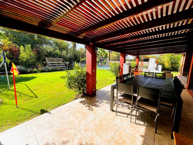 Casa en arriendo en Algarrobal, Metropolitana