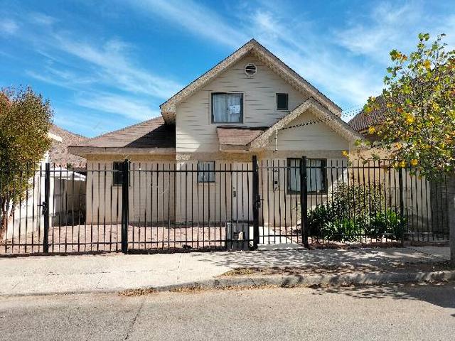 Casa en arriendo en Tiltil, Metropolitana