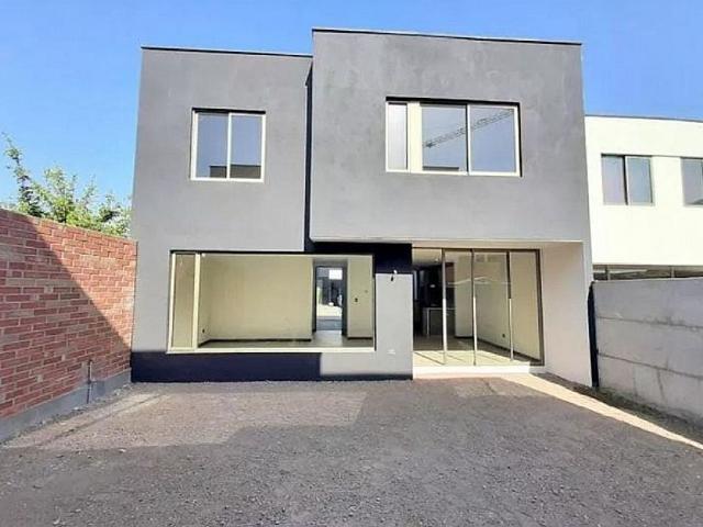 Casa en arriendo en Huechuraba, Metropolitana