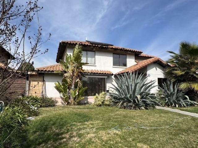 Casa en arriendo en Padre Hurtado, Metropolitana