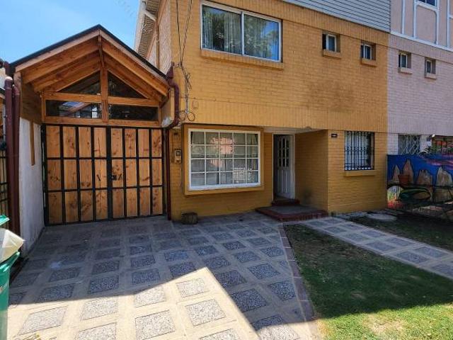 Casa en arriendo en Barrio Pila del Ganso, Santiago