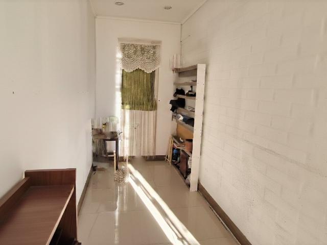 Arriendo de bodega / oficina, en La Cruz, paradero 14,5. $195.000