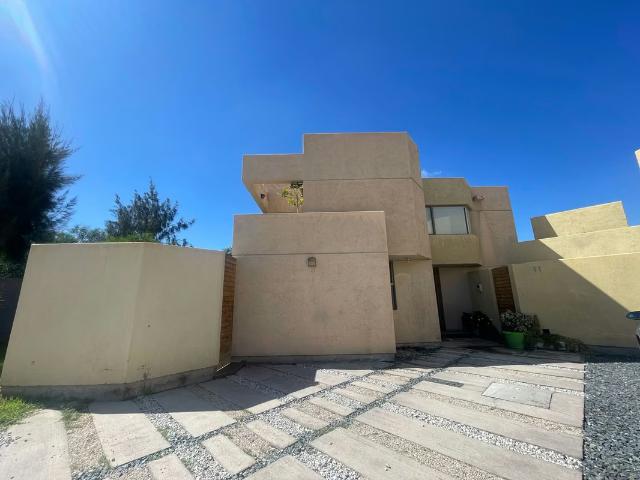 Casa en arriendo en Parinacota, Atacama