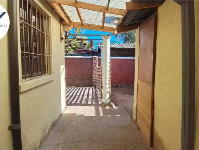 Casa en arriendo en La Cisterna, Metropolitana