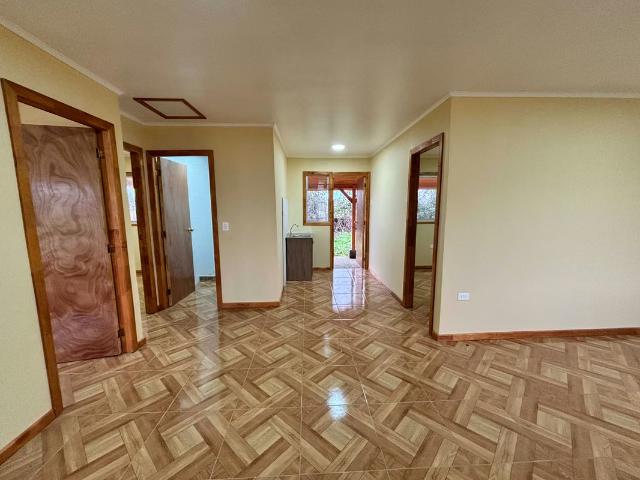 Casa en arriendo en Yerbas Buenas, Maule