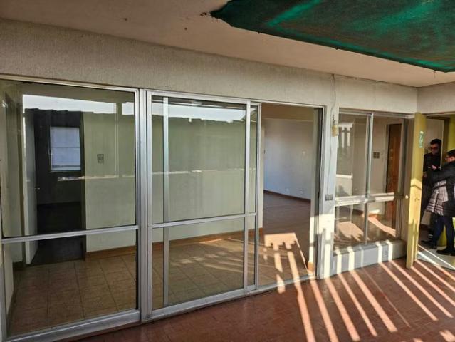 Oficina en venta en La Cisterna, Metropolitana