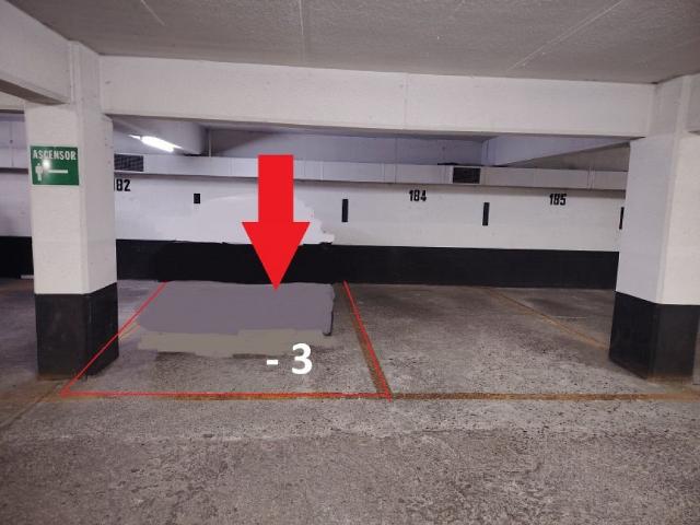 Estacionamiento en arriendo en Las Condes, Santiago
