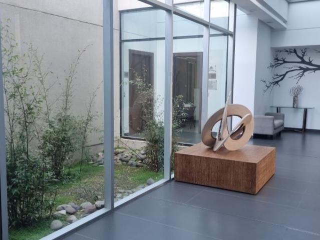 ARRIENDO OF. COMERCIAL OPEN MONTEMAR 1RECEPCION+1OF+1B+1EST