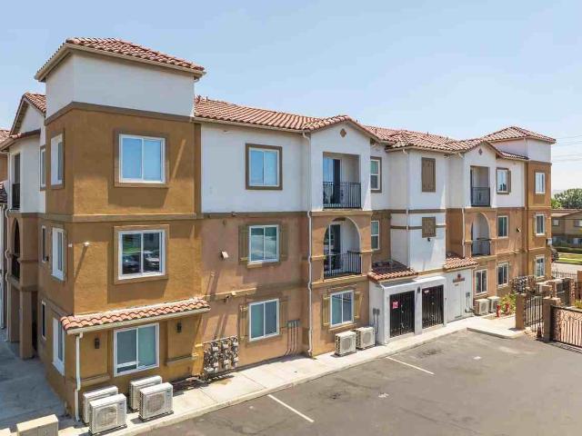 Apartment for rent in Downtown Fontana, Fontana