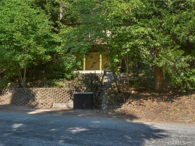 House for sale in Cedar Glen, California