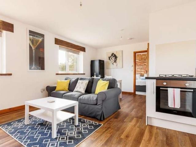 House for rent in Merley, Poole