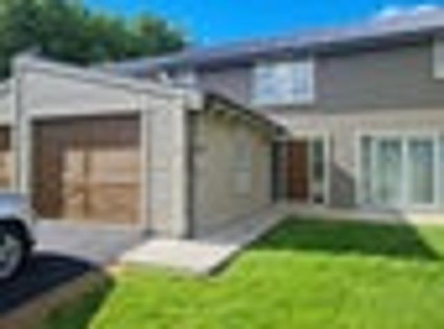 Townhouse for rent in Otakou
