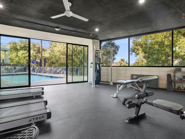 Apartment for rent in Canoga Park, California