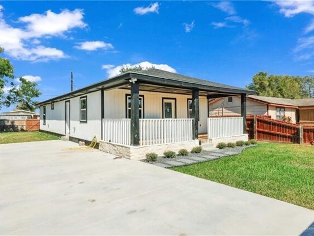 House for sale in Cameron, Texas