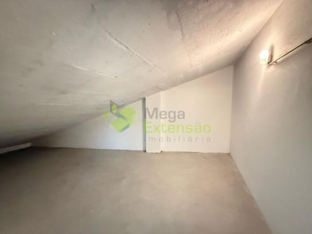 Armazém venda em Cadaval, Pêro Moniz