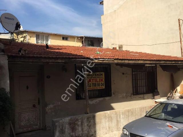 Yunus Emre Mahallesi, Karabağlar içerisinde satılık Villa
