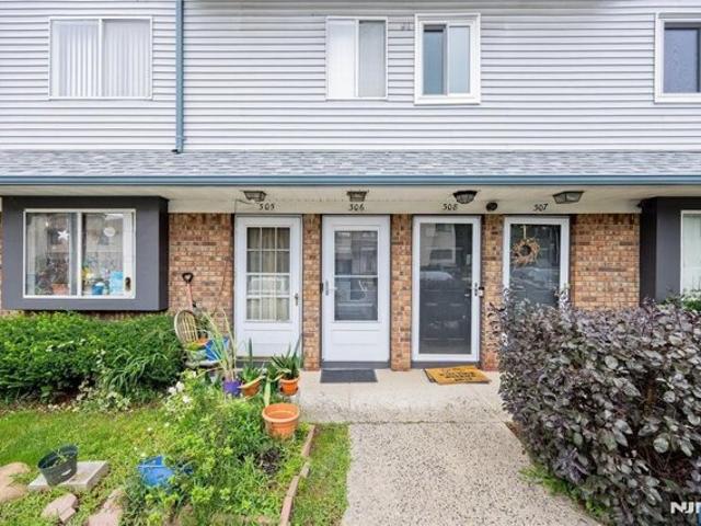 Condo for sale in Union, Union County