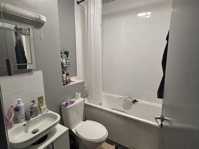 Apartment for rent in Highbury, Greater London